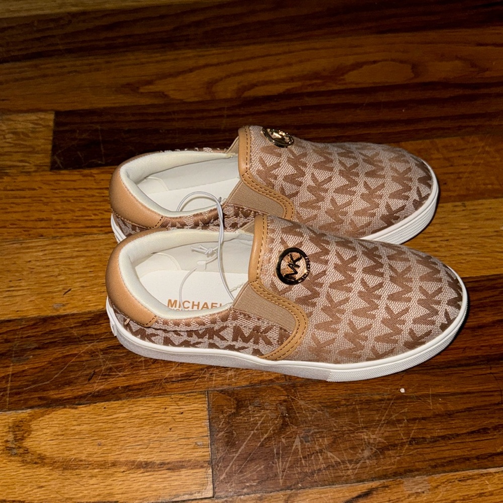 GIRLS' MICHAEL KORS LITTLE KID SLIP-ON SHOES - Picture 2 of 3